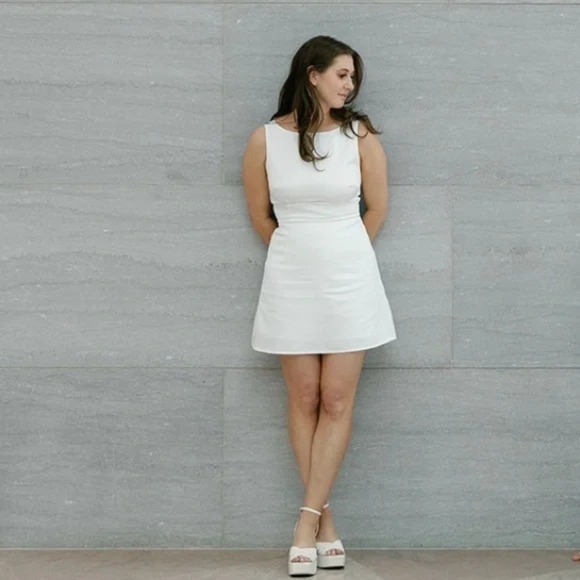 Reformation | Zenni 100% Linen Boat Neck Mini Dress in White - Picture 3 of 9